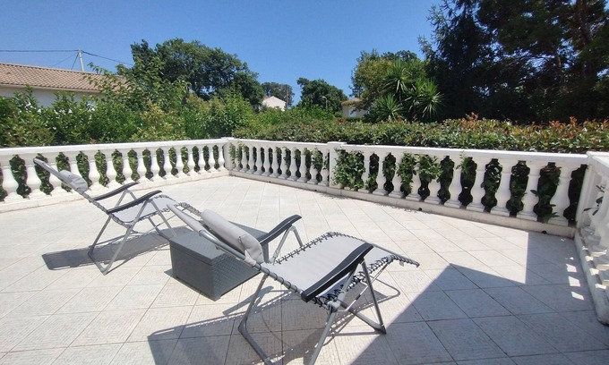 Santa-Lucia-di-Moriani House | Bright Villa with Garden and Pool, Steps from the Beach!