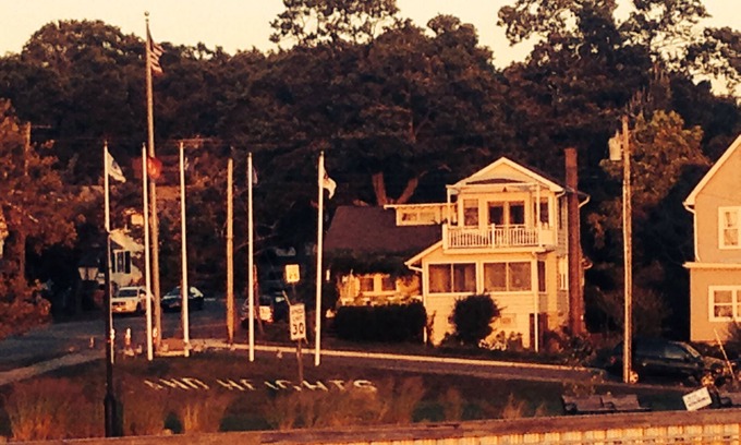 Island Heights Cottage | Bright River-Front Cottage: Guest Rated 10/10 with Spa