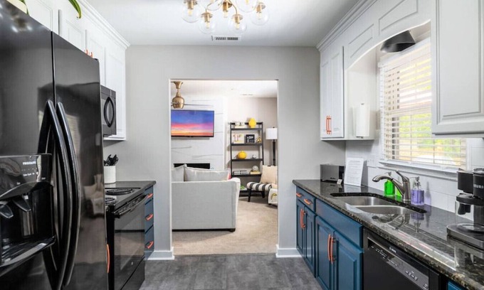 High Point House | Vibrant Home Near Market & HPU with Lake Views