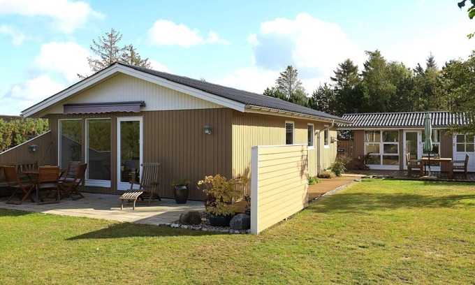 Hou House | Spacious 6-Person Holiday Home in Hals - Rated 9.8/10