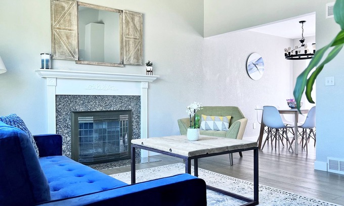 Broomfield House | Pet-Friendly Retreat with Spa & Huge Backyard Near Denver