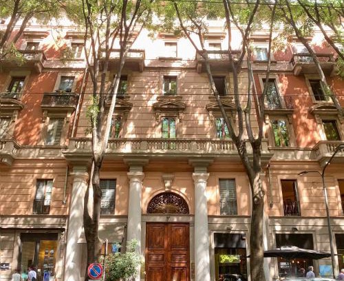 Magenta Apartment | Cozy Attic Retreat in Central Milan with Breakfast & Pets Welcome