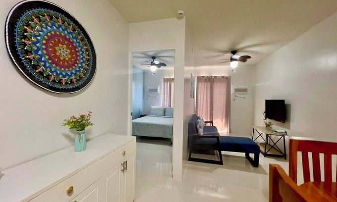 Puerto Princesa City Centre Condo | Bright Minimalist Condo with Netflix