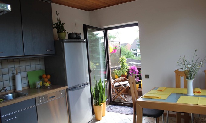Ratingen Apartment | Modern Two-Room Apartment with Pet-Friendly Amenities