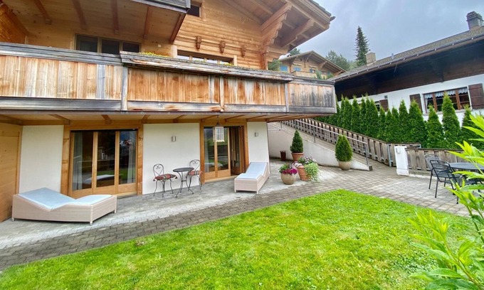Zweisimmen Nr Gstaad House | Bright Rays Chalet with Phenomenal Views of the Mountains