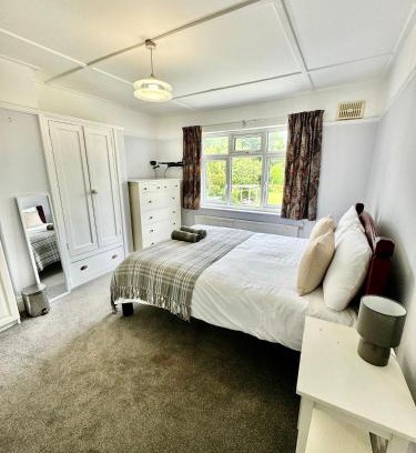 Filton House | Cozy Room Close to Southmead for Your Next Getaway