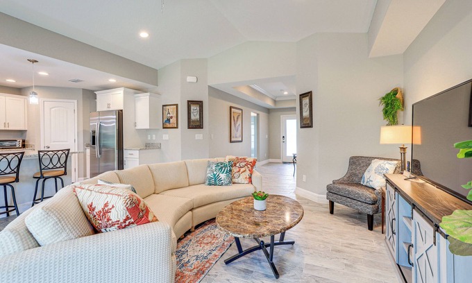 Rotonda Heights House | Inviting Rotonda West Home with Ocean View & Patio Space