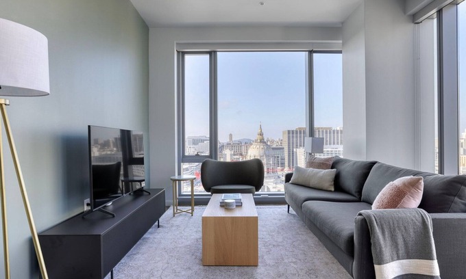 Civic Center Apartment | Modern Soma 2BR with Theater & Basketball Near Tech Hubs