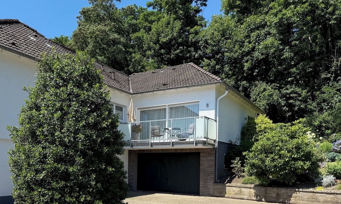 Lindlar Apartment | Bright, spacious vacation apartment on the edge of the forest; quiet; great view; close to the town center