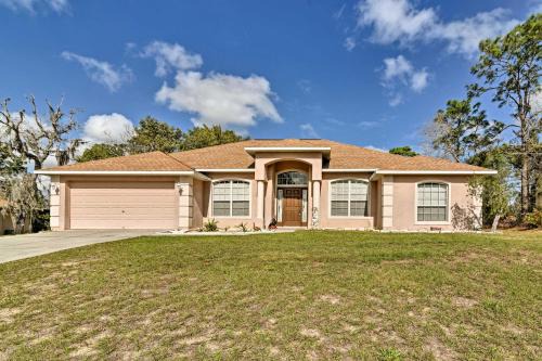 Spring Hill House | Inviting Spring Hill Home Near Weeki Wachee Park