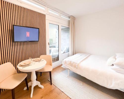 Muralto Apartment | Cozy Studio with Pool Access & Ocean Views - Pet Friendly