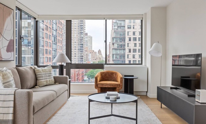 Upper West Side Apartment | Bright UWS 2BR with Rooftop, Gym, and Pet-Friendly Perks