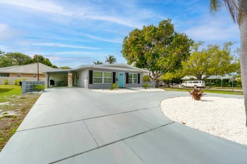 Venice House | Bright Venice Getaway: Pet-Friendly Oasis Near Downtown