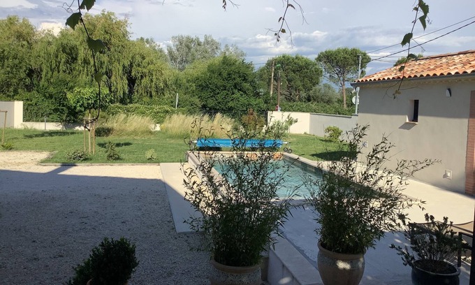 Bedarrides House | Tranquil Villa with Pool and Ocean View in Serene Setting