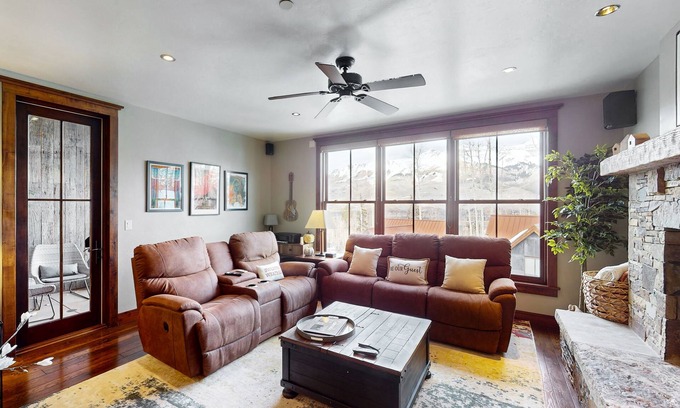 Mountain Village Condo | Inviting Mountain Condo with Ski-In/Ski-Out Access & Balcony