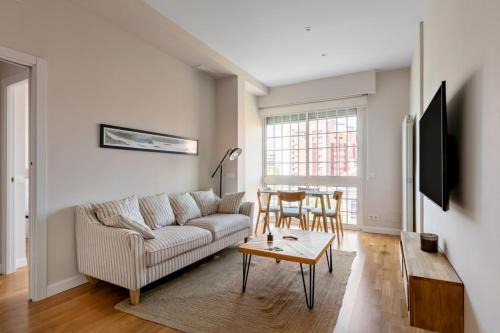 Prosperidad Apartment | Bright 2Bd Haven with Scenic Views on Av América
