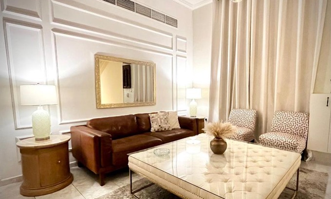 Mirdif House | Delightful 4-Bedroom Villa for Your Perfect Getaway