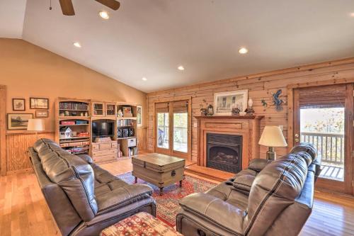 Bostic House | Pet-Friendly Bostic Cabin with Deck near Beautiful Lake Lure