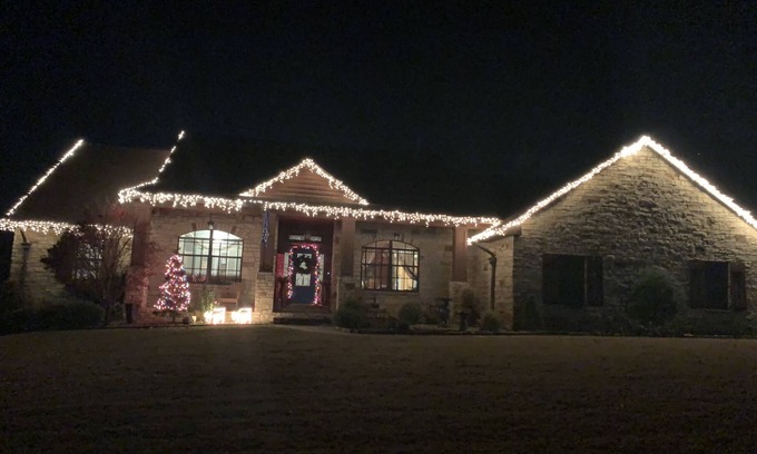 Purcell House | Bring the family home for Christmas! 5000 square-foot home! Dual kitchens