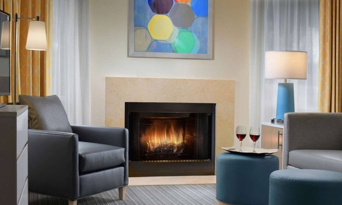 Houston House | Bring the Whole Family! 3 Pet-Friendly Suites, Close to Baybrook Mall, Pool!