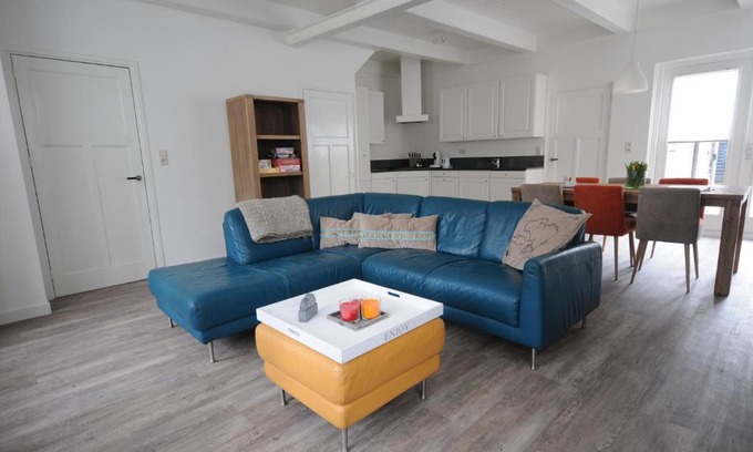 Diever House | Experience Brink 3 Diever: Oceanfront Retreat with High Ratings