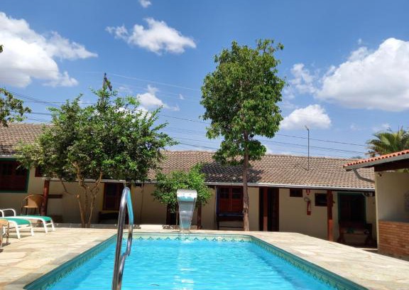 Pirenopolis House | Relax at Brisa da Serra Hotel: Pool & Breakfast Included