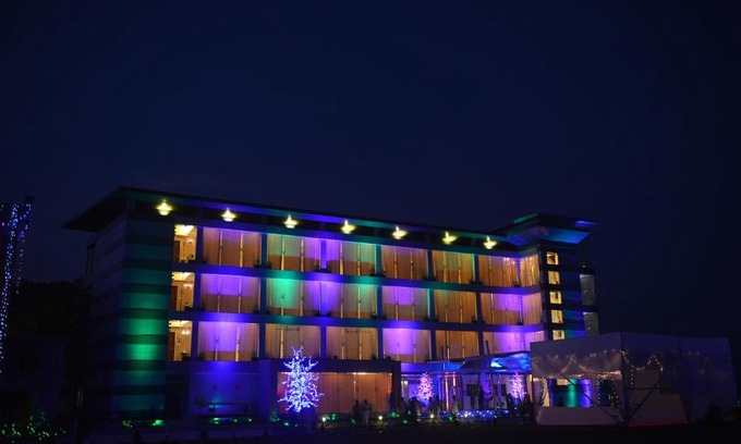 Chittagong Hotel | Brisa Marina CBC Resort: Family-Friendly Stay with Pool & Hot Tub
