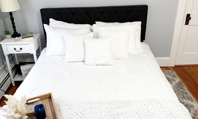 Bristol Apartment | Discover Bristol Hope Street Hideaway with Ocean Views