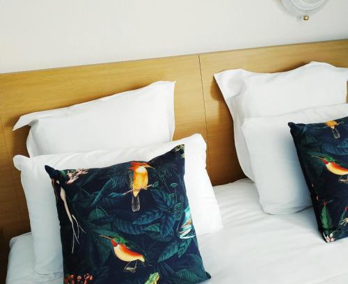 Royan Hotel | Relax at Brit Hotel Hermitage with Oceanfront Views