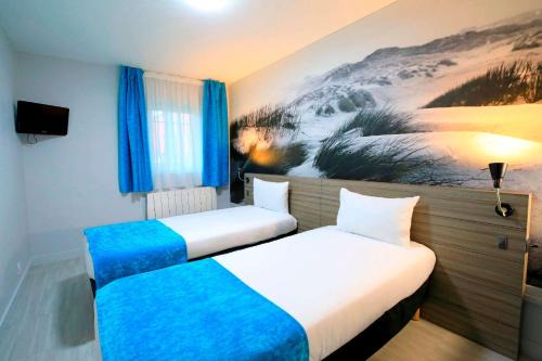Petit-Fort-Philippe Hotel | Pet-Friendly Brit Hotel Le Polder with Family Amenities