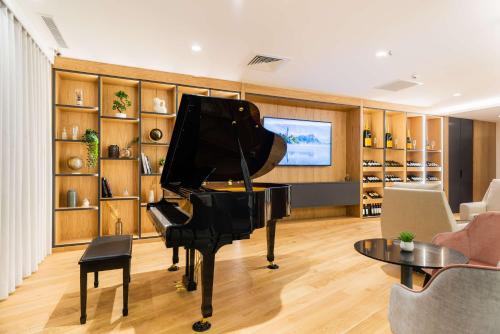 Thiais Hotel | Discover Brit Hotel Paris Orly Rungis - 4-Star Comfort Awaits