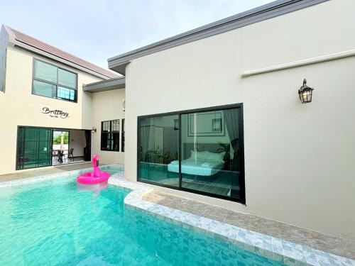 Na Chom Thian Villa | Serene Brittany Pool Villa - Family-Friendly Retreat in Pattaya