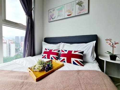 Taman Hock Ann Apartment | Stylish 4-Star Duplex for Large Groups in Kuala Lumpur