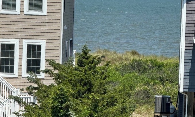 Delaware Beaches House | Beachside Retreat for 10 with Pool & Ocean Views
