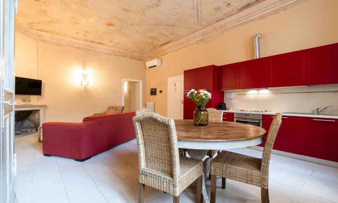 Historic Center Apartment | Experience Broccaindosso 33 in the Heart of Historic Centre