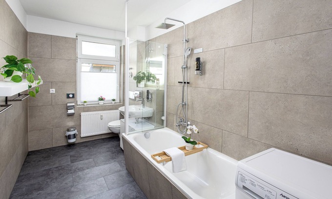 Sudenburg Apartment | Stylish Vista Apartment with Kitchen, WiFi & Pool Access