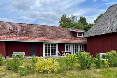 Agunnaryd House | Experience Comfort at Brogård - 4-Star Family-Friendly Stay
