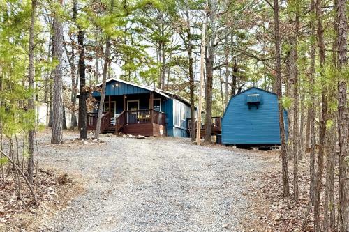 Broken Bow House | Inviting Broken Bow Cabin with Hot Tub & Game Room Awaits