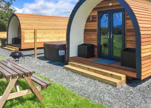 Criccieth Resort | Discover Bron Eifion Lodges: Family-Friendly Retreat