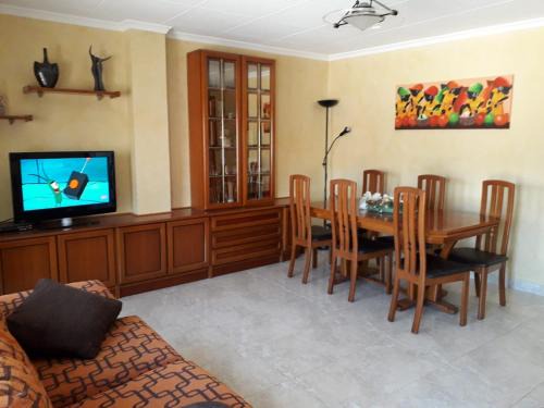 El Pinell de Brai House | Family-Friendly Bronx Hotel with Great Guest Ratings
