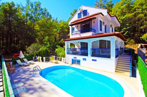 Hisaronu Villa | Brookland Paris: Private Pool & Oceanfront Bliss in Fethiye