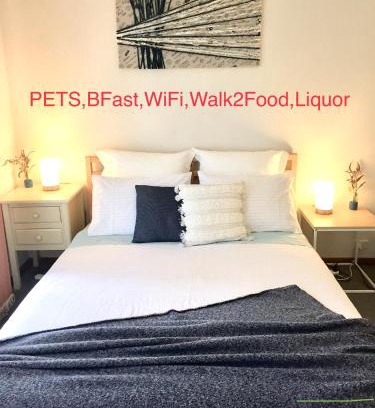 Norlane Apartment | Brook's Oceanfront Retreat with Breakfast & Pet-Friendly Perks