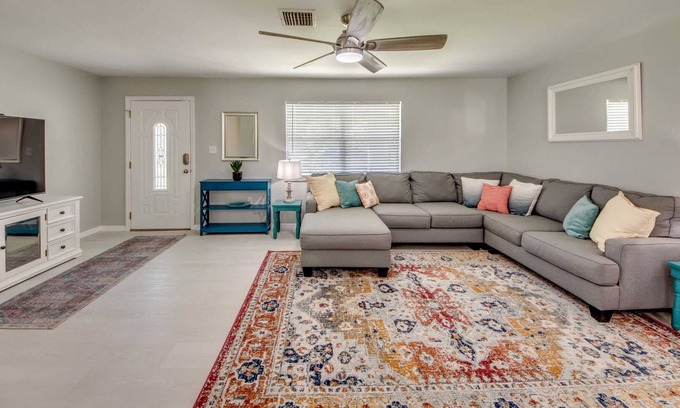 Fort Myers House | Brook Cottage: River Access, Art & Edison Estate Awaits