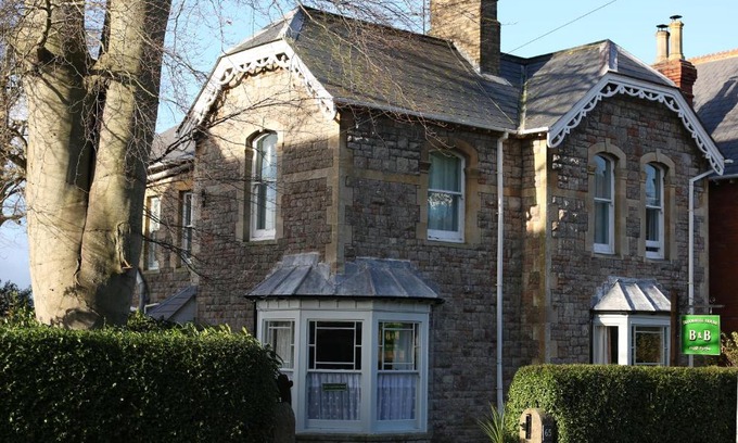 Glastonbury Bed & Breakfast | Brookshill House B & B: Guest Rated 10/10 Experience