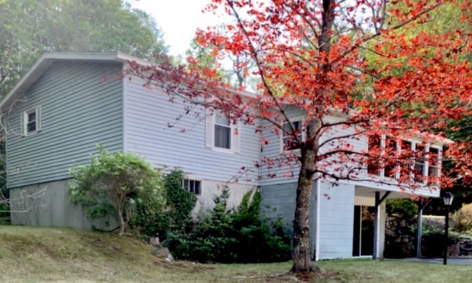 Conway House | Brookside 2 Bedroom on the White Mountain National Forest