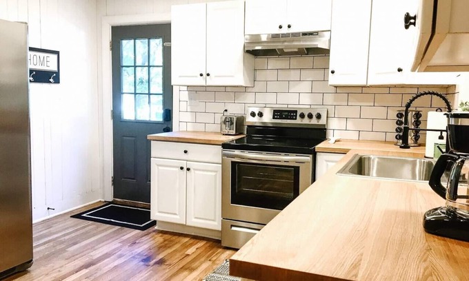 Gastonia House | Brookwood Bungalow: 10/10 Rated with Family-Friendly Amenities
