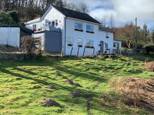 Newtown Bed & Breakfast | Exceptional Broombush B & B: Pet-Friendly with Hot Tub