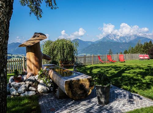 Pfarrwerfen Apartment | Highly Rated Brotzeitalm: A Family-Friendly Retreat