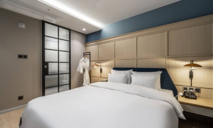 Dongnae District Hotel | Eco-Friendly Brown Dot Hotel Near Busan Sajik Stadium