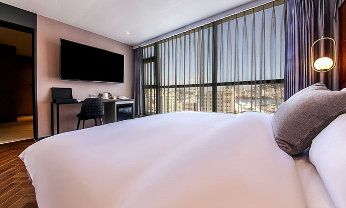 Busan Hotel | Discover Brown Dot Hotel Nampo Chungmu: Eco-Friendly Comfort